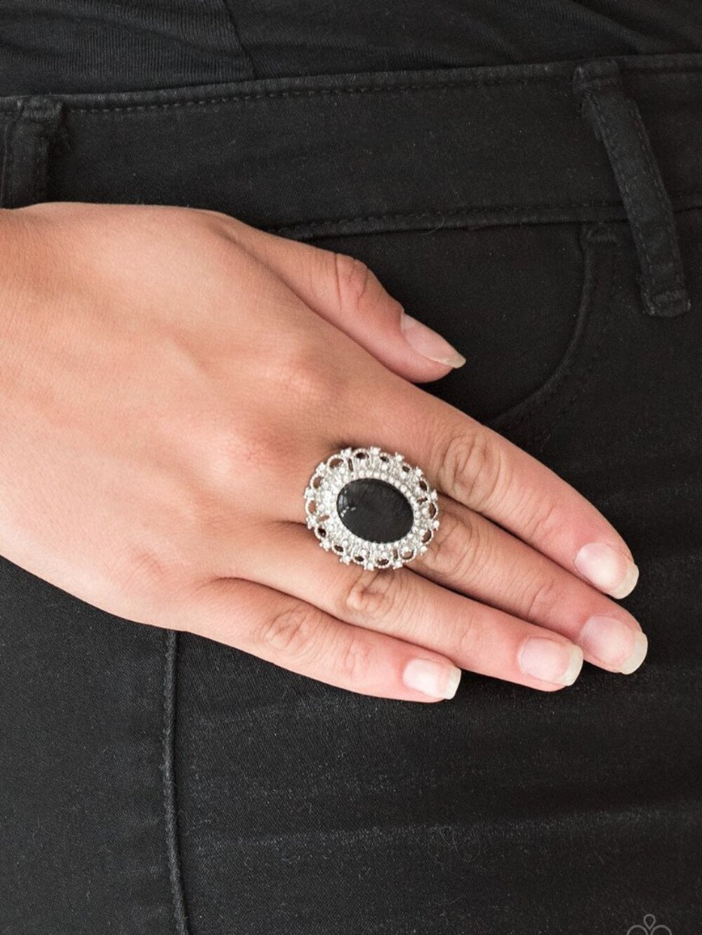 Paparazzi Jewelry Accessories - BAROQUE The Spell - Black Ring - Vintage